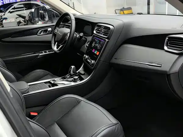 Lynk & Co 01 EM-P 2018