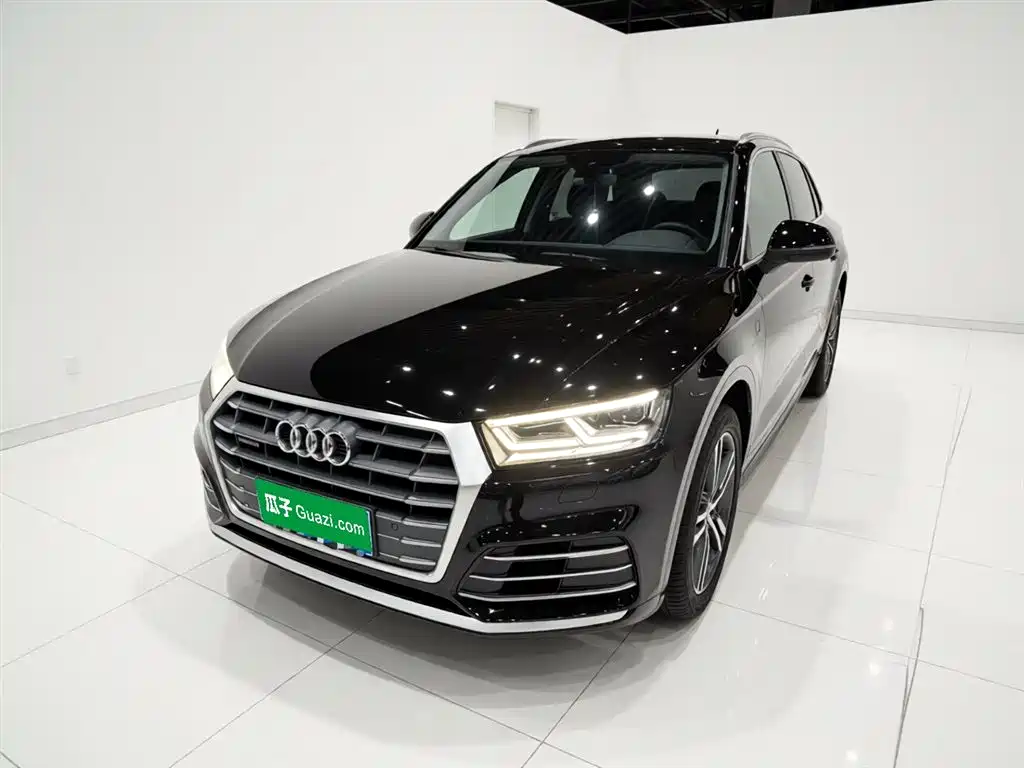 Audi Q5L 2020 — фото 2