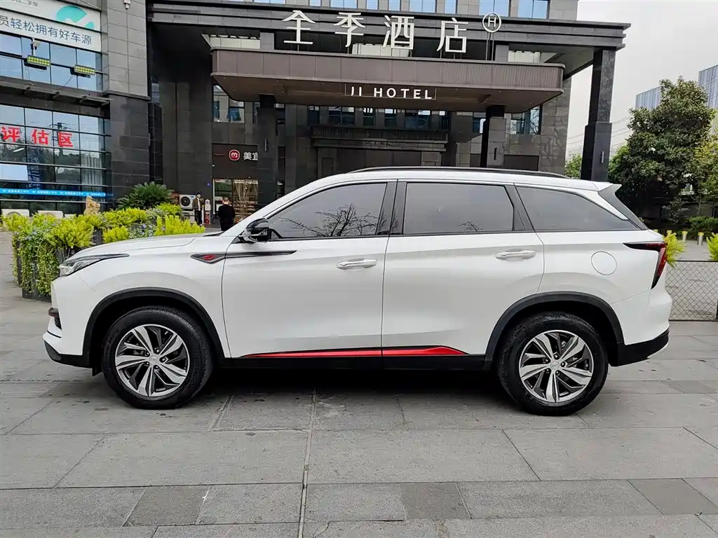 Changan CS75 PLUS 2020 — фото 3