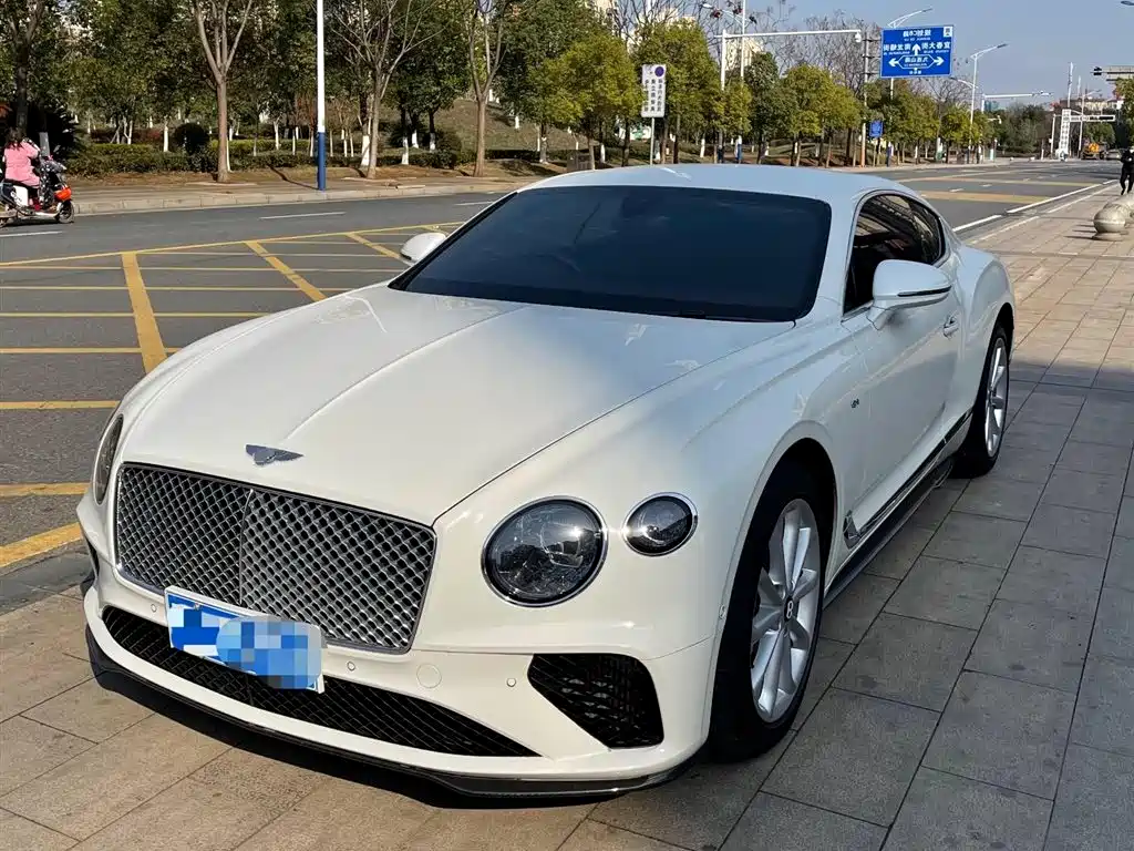 Bentley Continental 2021 — фото 1