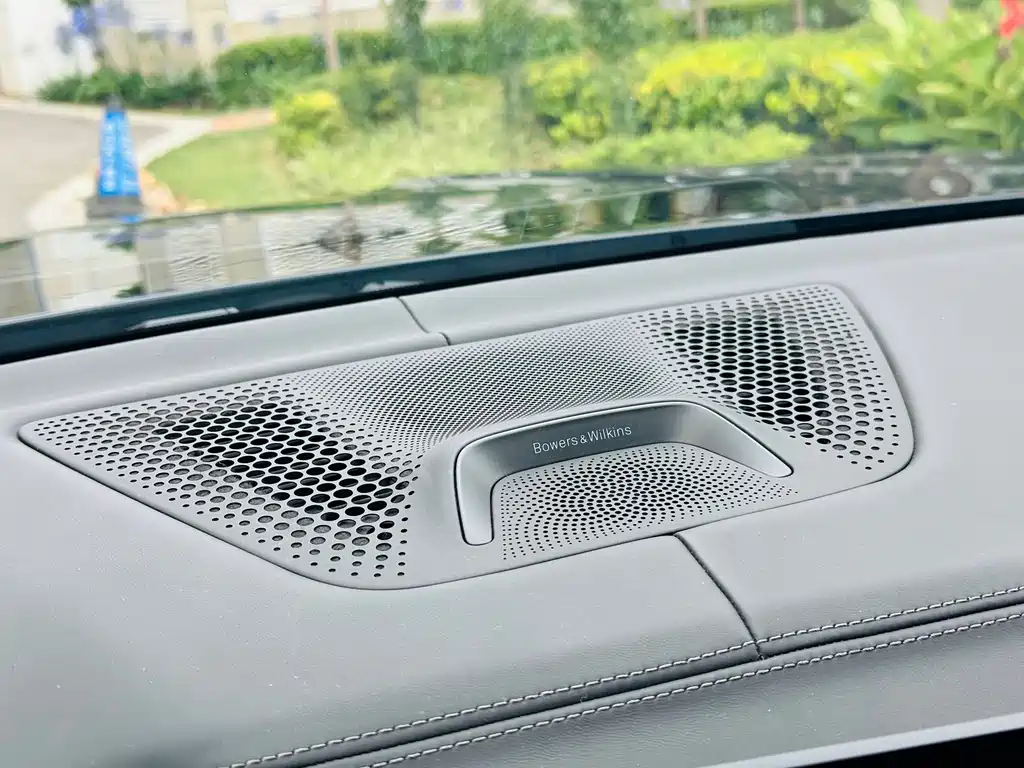 BMW X7 2021 — фото 19