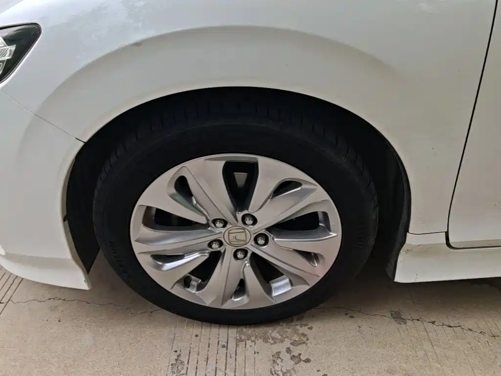 Honda Jade 2019 — фото 25