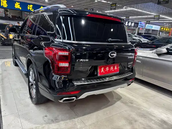 GAC Trumpchi GS8 2017