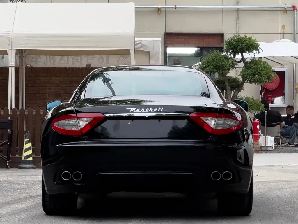 Maserati GranTurismo 2013 — фото 8
