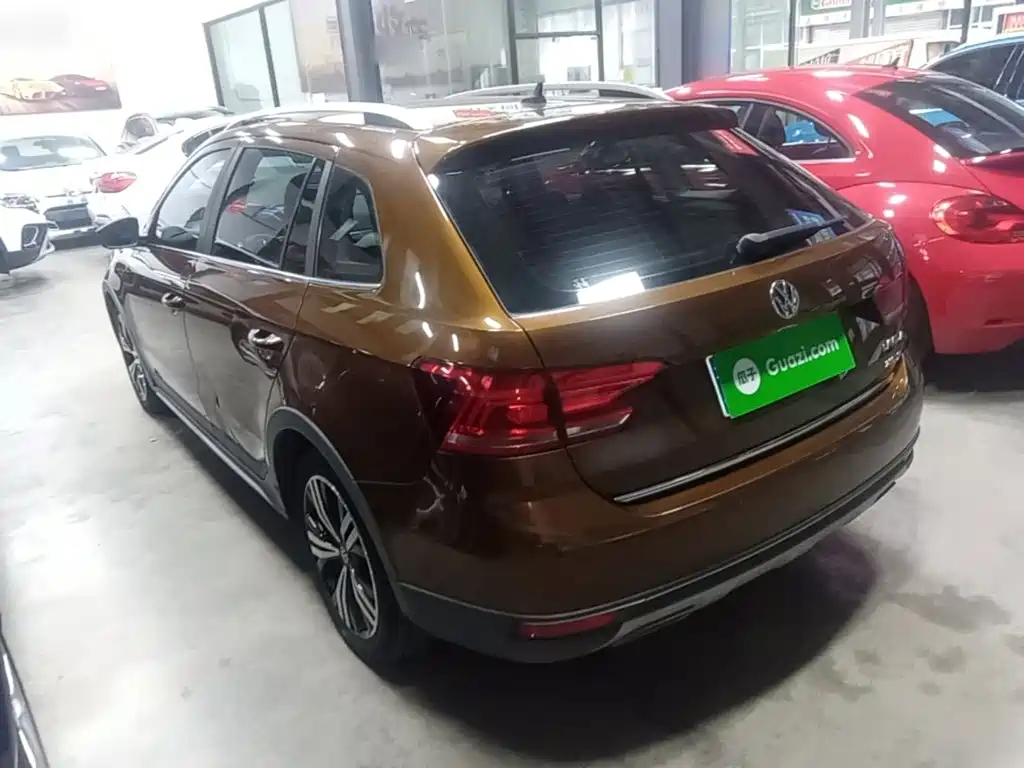 Volkswagen Cross Lavida 2017