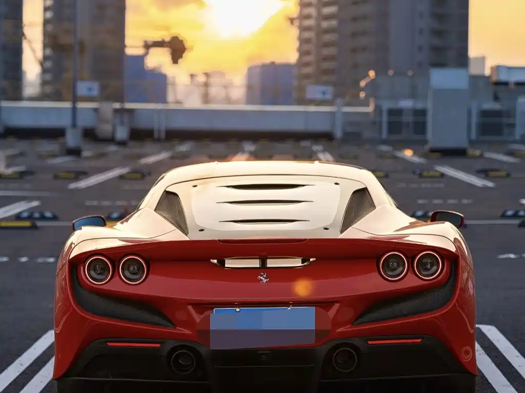 Ferrari F8 2021 — фото 3