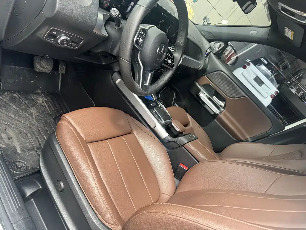Mercedes-Benz GLB 2021