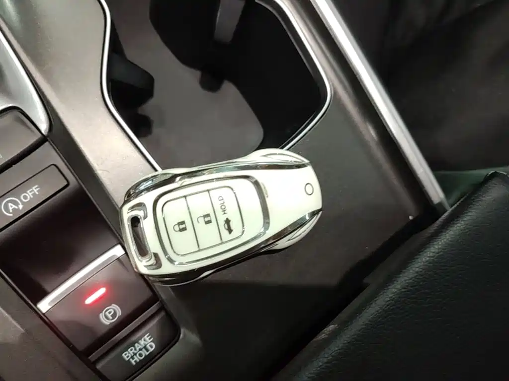 Honda Accord 2021 — фото 15