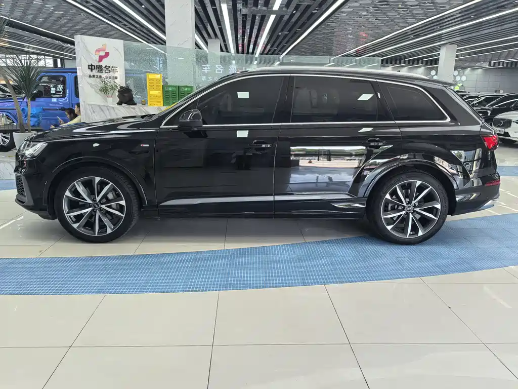 Audi Q7 2023