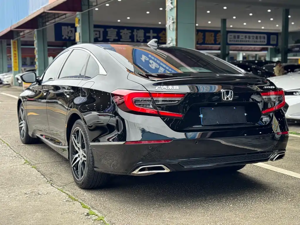 Honda Accord 2022 — фото 20