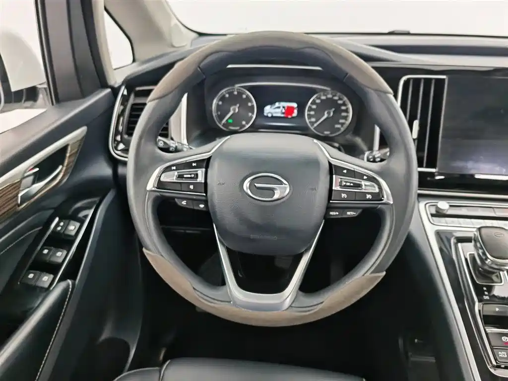 GAC Motor Trumpchi M8 2023 — фото 11