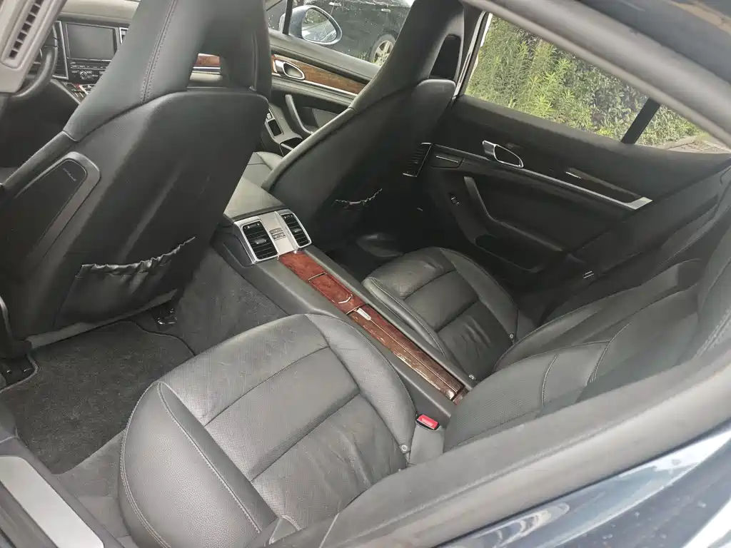 Porsche Panamera 2011