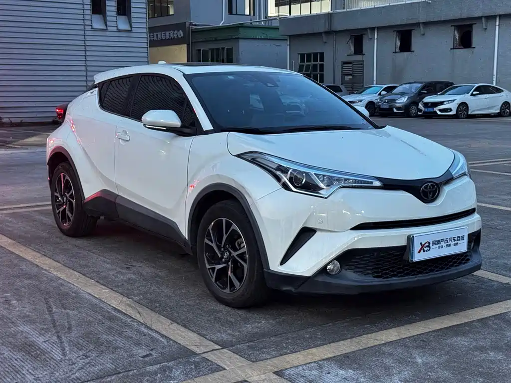 Toyota C-HR 2021 — фото 3