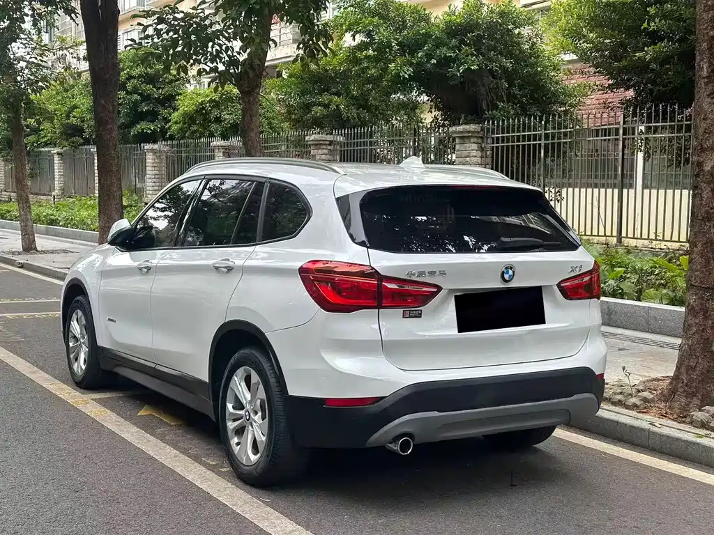 BMW X1 2017 — фото 15