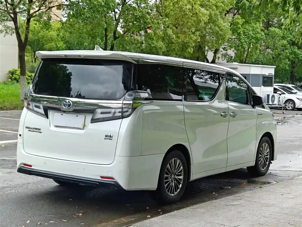 Toyota Vellfire 2020
