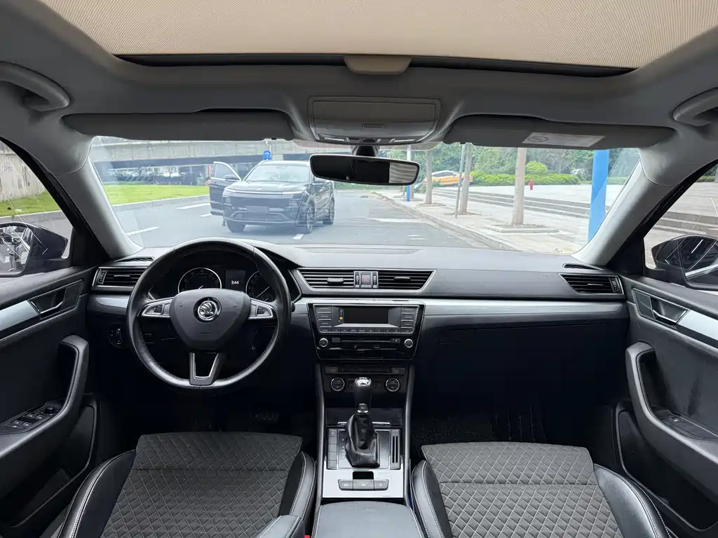 Skoda Speedy 2017 — фото 20