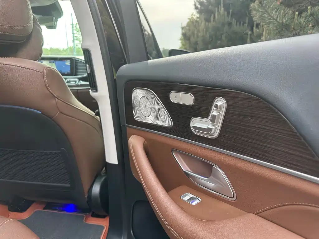 Mercedes-Benz GLE 2025 — фото 12