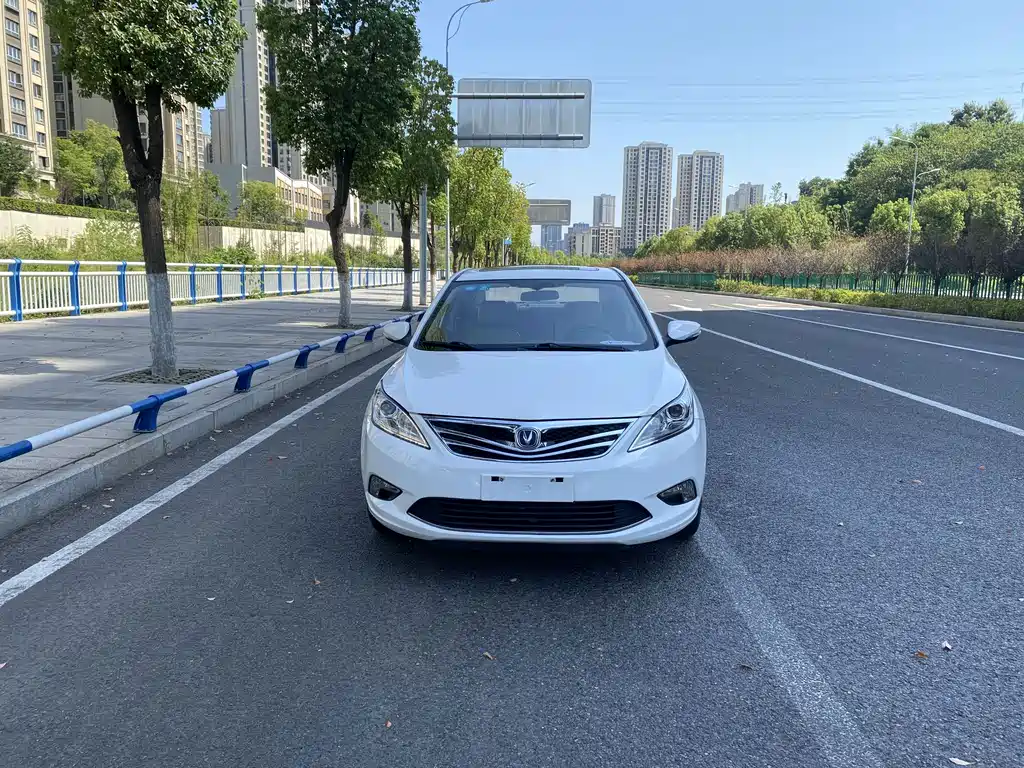 Changan Escape 2014