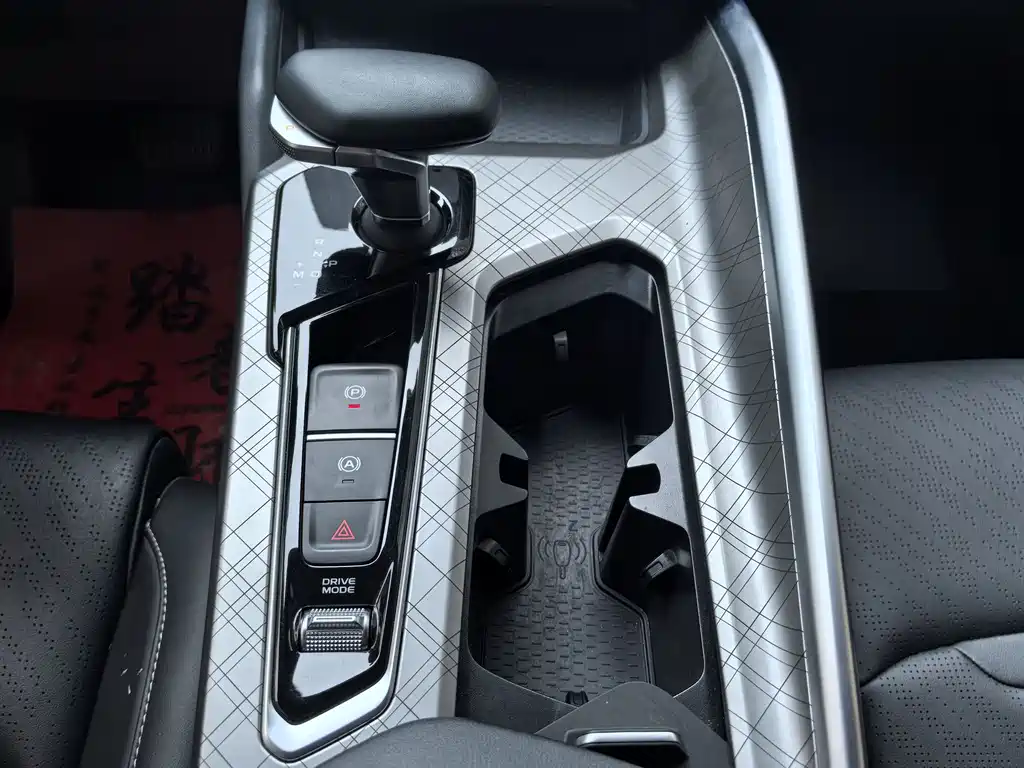 Geely Xingrui 2022 — фото 16