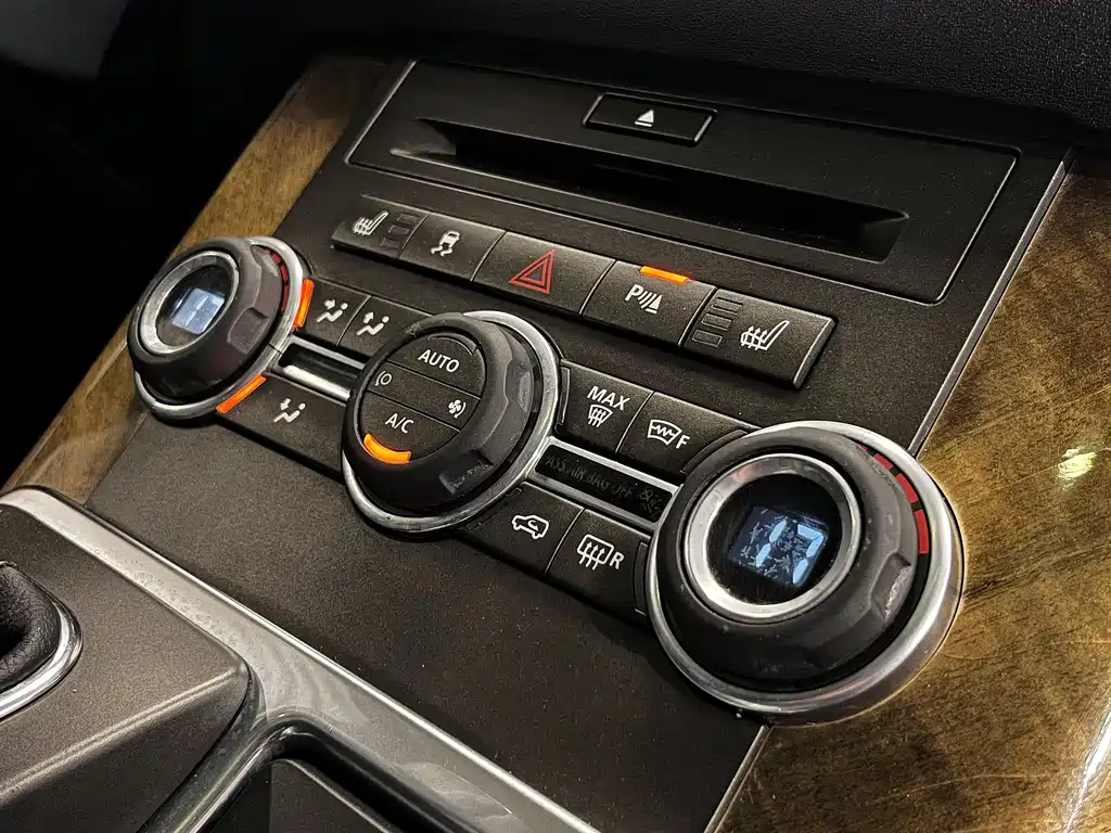 Land Rover Sport 2010 — фото 14