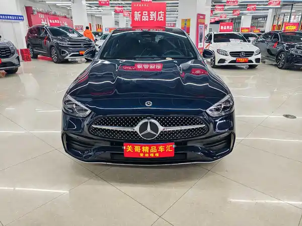 Mercedes-Benz C-Class 2024