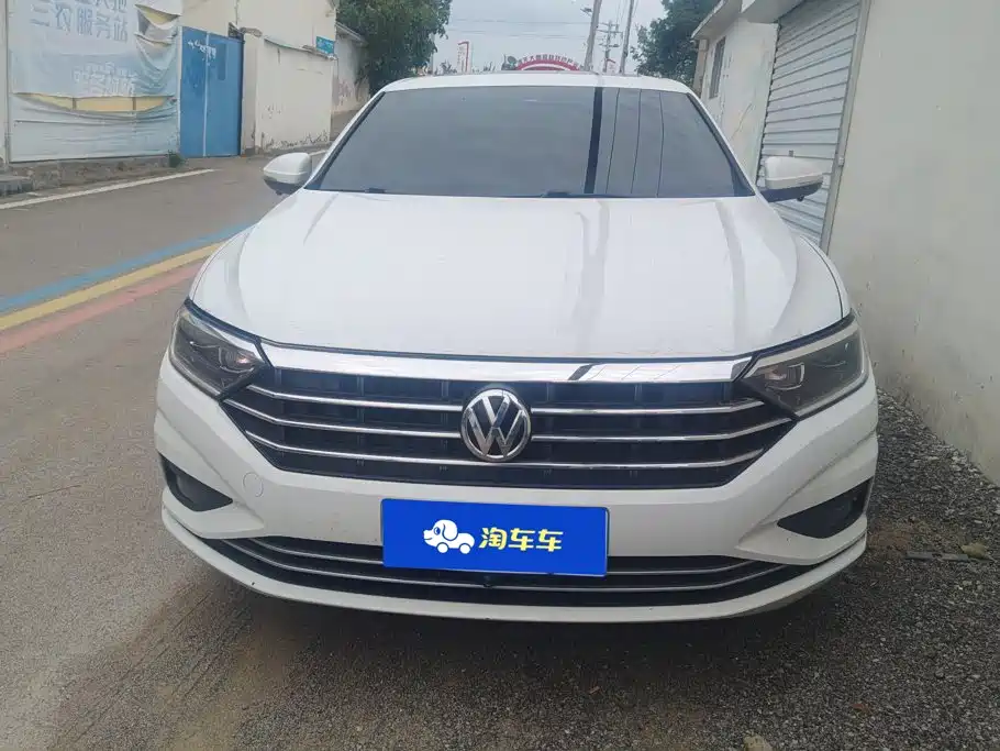 Volkswagen Sagitar 2022