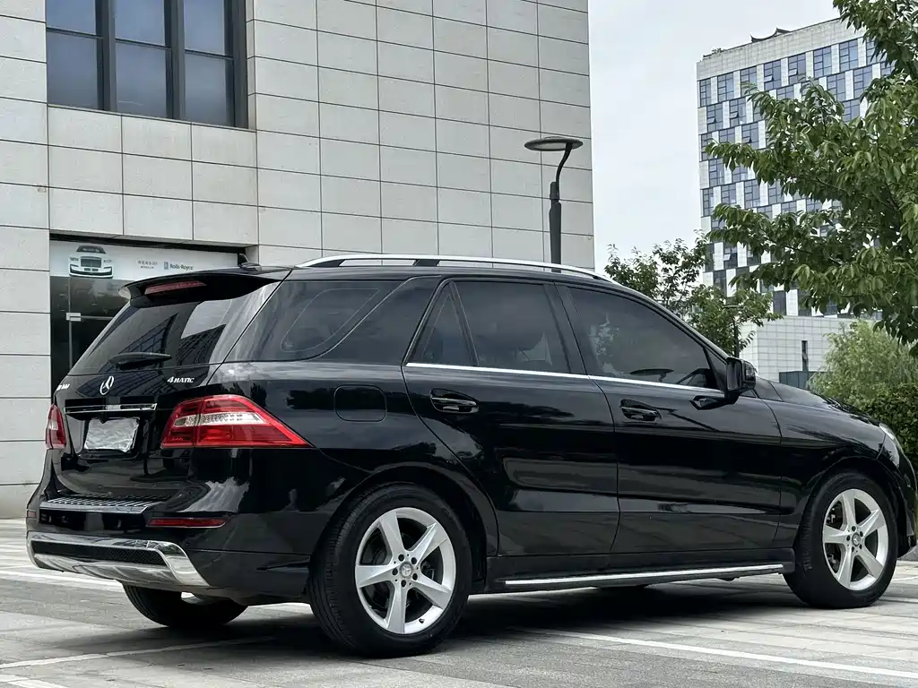Mercedes-Benz M-Class 2014 — фото 6