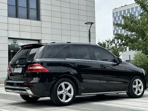 Mercedes-Benz M-Class 2014
