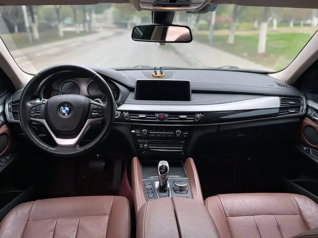 BMW X6 2018 — фото 14