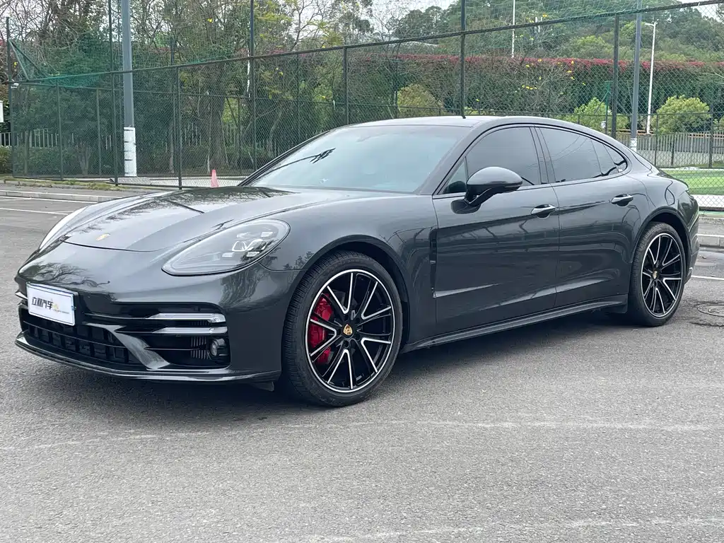 Porsche Panamera 2022 — фото 1
