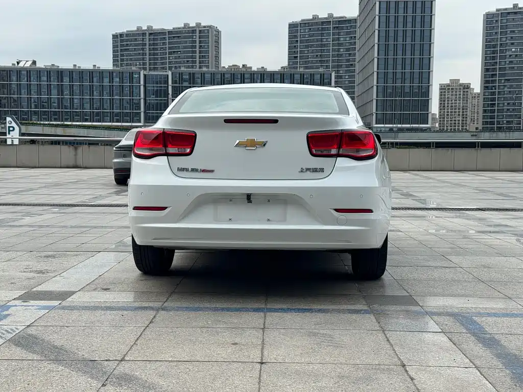 Chevrolet Malibu 2017 — фото 6