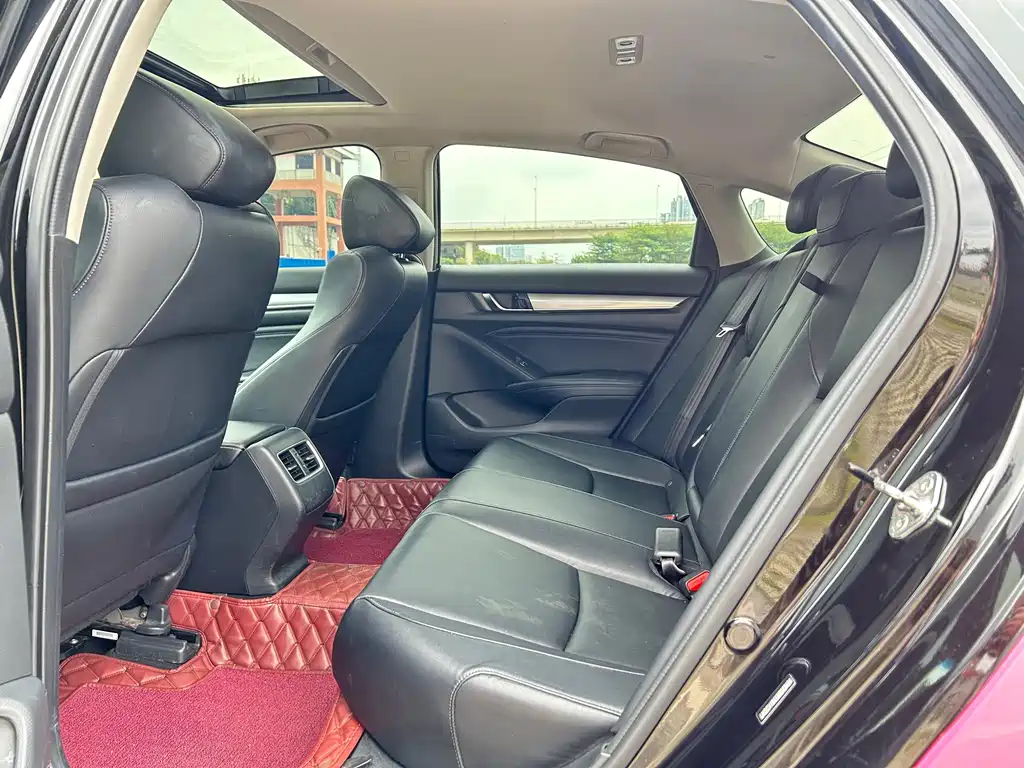 Honda Accord 2021 — фото 12