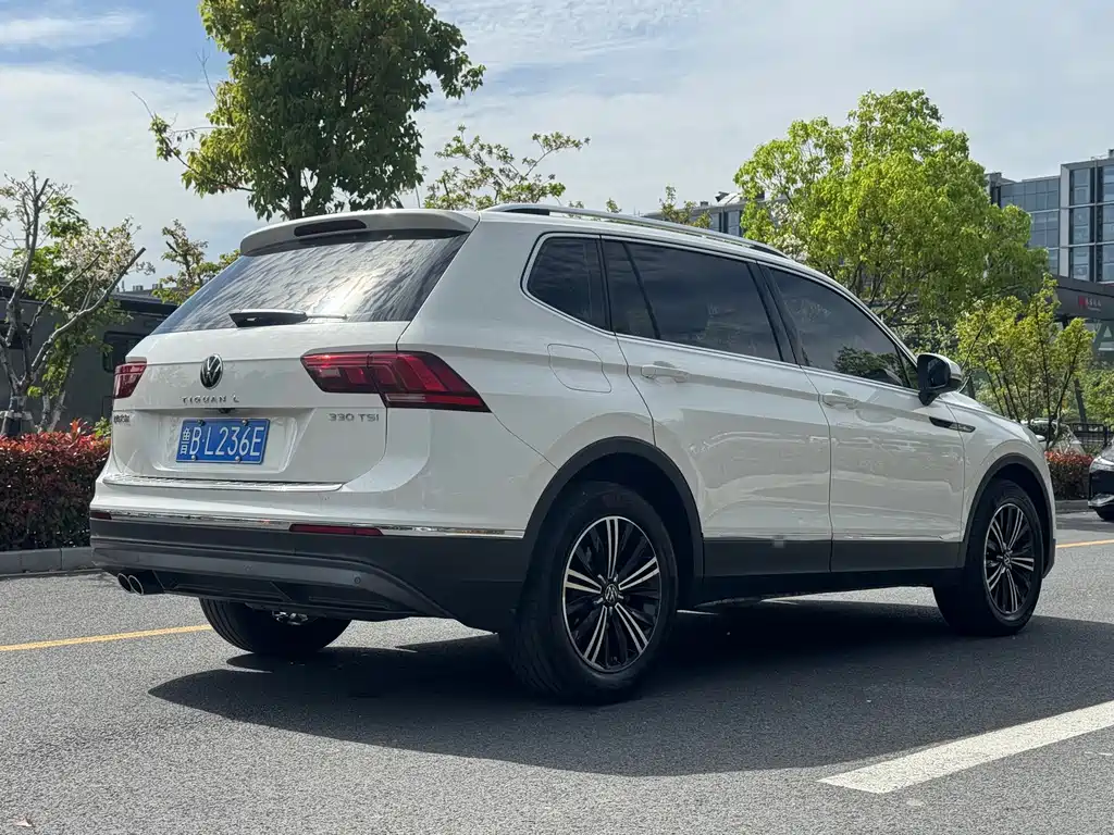 Volkswagen Tiguan L 2021 — фото 5