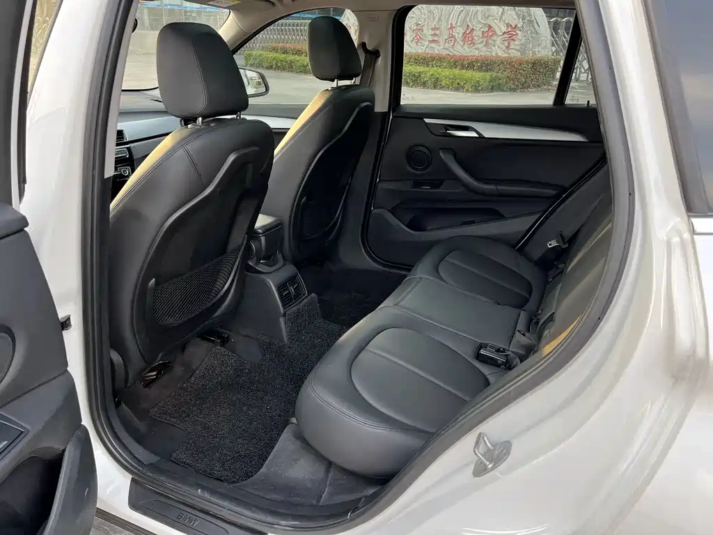 BMW X1 2019 — фото 14