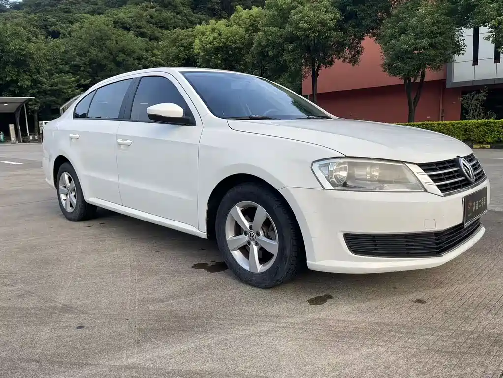 Volkswagen Lavida 2014