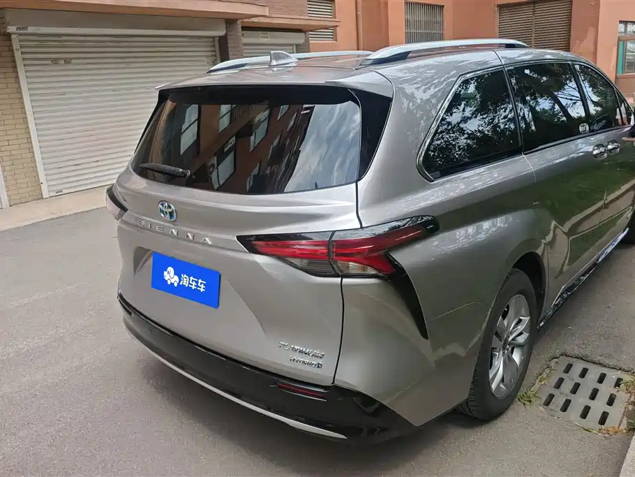 Toyota Sienna 2022