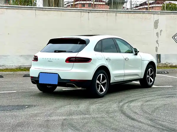 Porsche Macan 2016