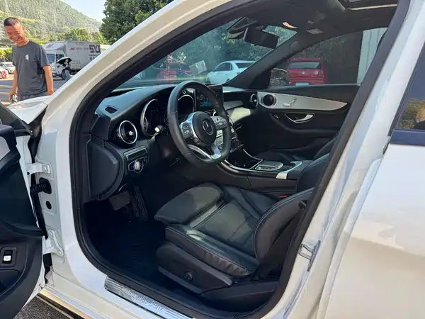 Mercedes-Benz C-Class 2019