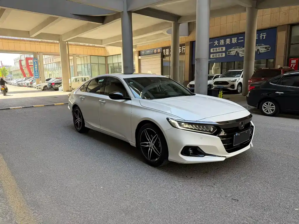 Honda Accord 2023 — фото 3