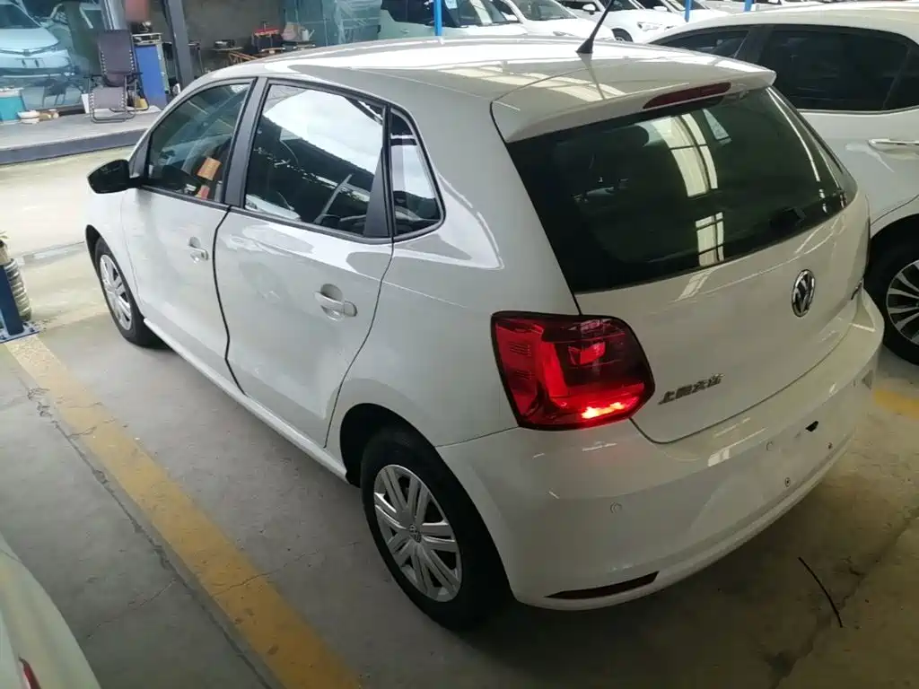 Volkswagen Polo 2016