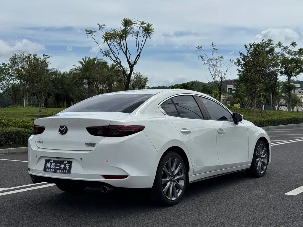 Mazda 3 Axela 2021