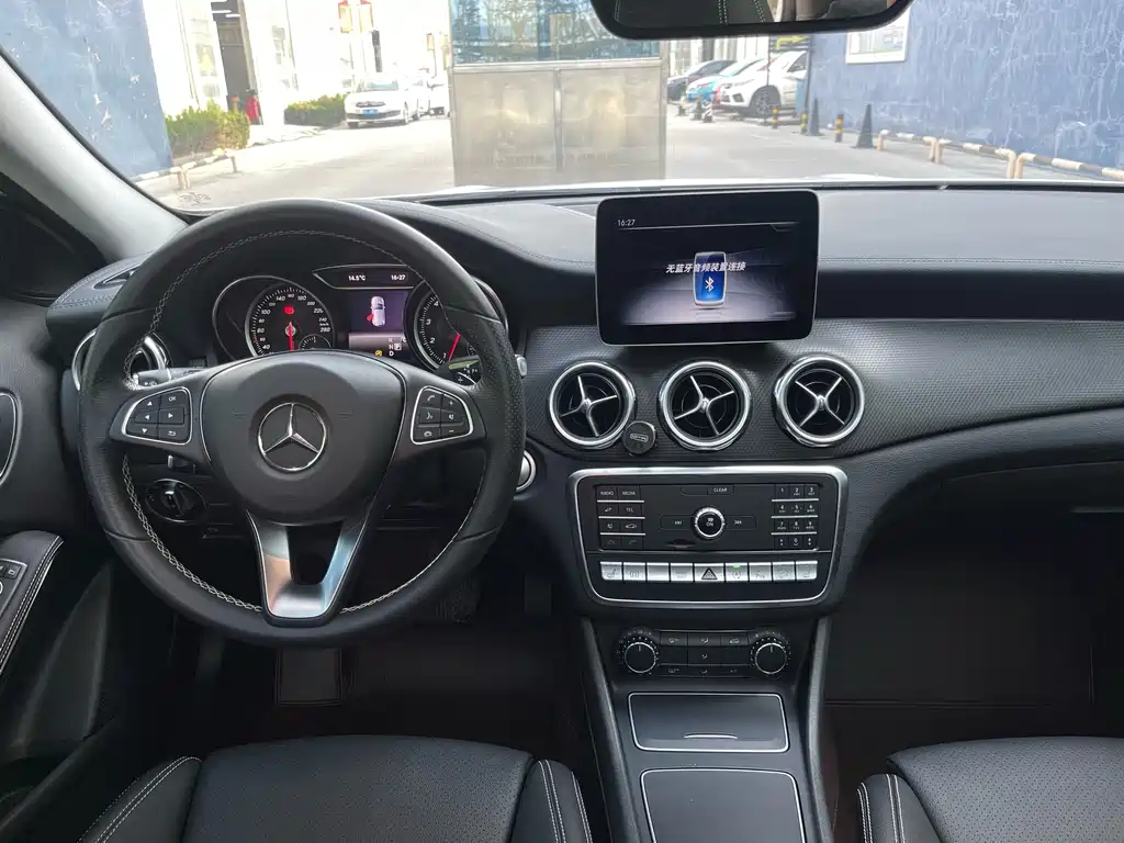 Mercedes-Benz GLA 2018 — фото 9