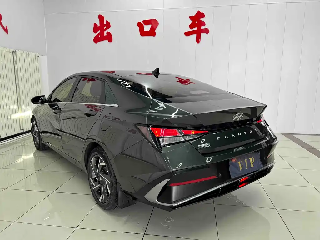 Hyundai Elantra 2024