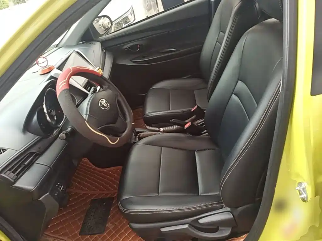 Toyota Yaris L 2018 — фото 15