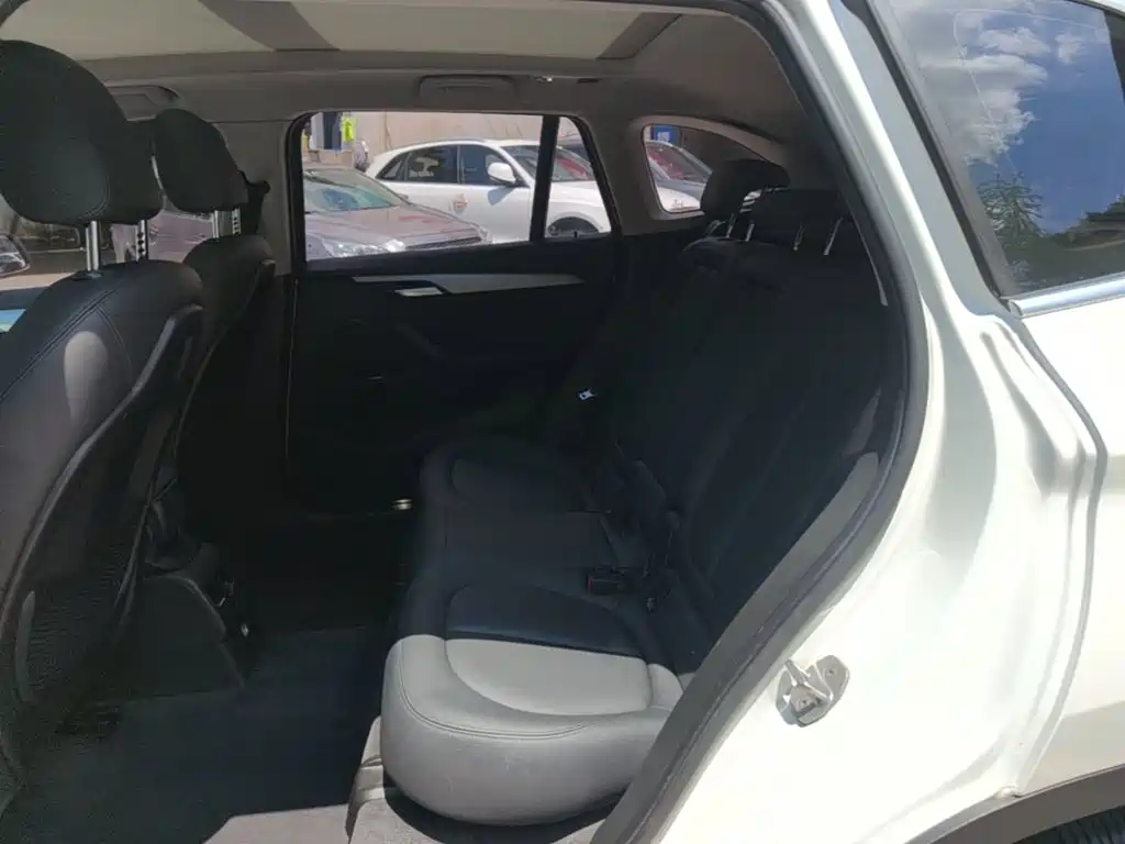 BMW X1 2018 — фото 17