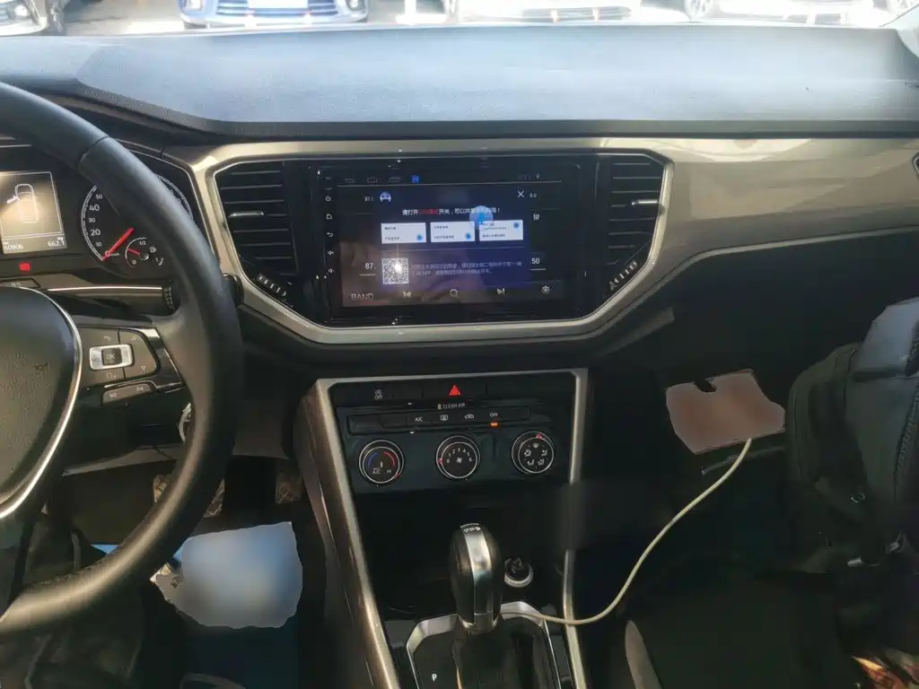 Volkswagen T-Roc 2019