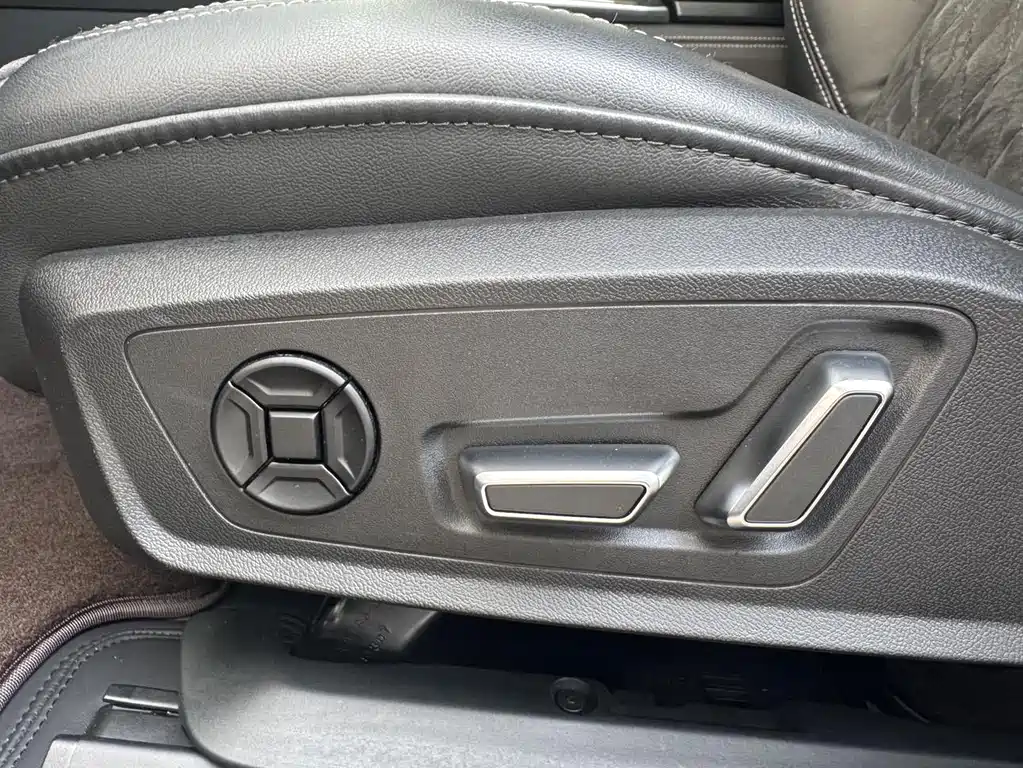 Audi A6L 2023 — фото 25
