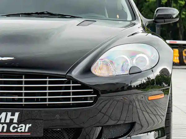 Aston Martin DB9 2009
