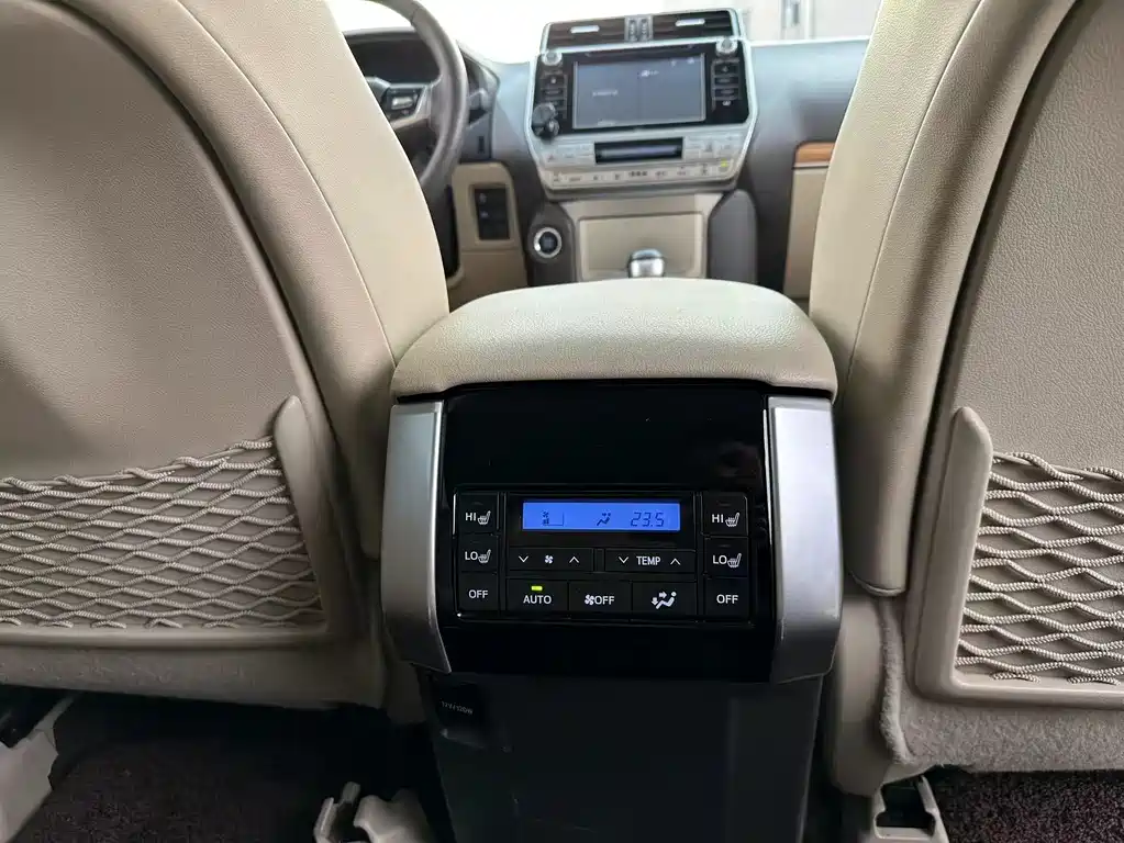 Toyota Prado 2018 — фото 10