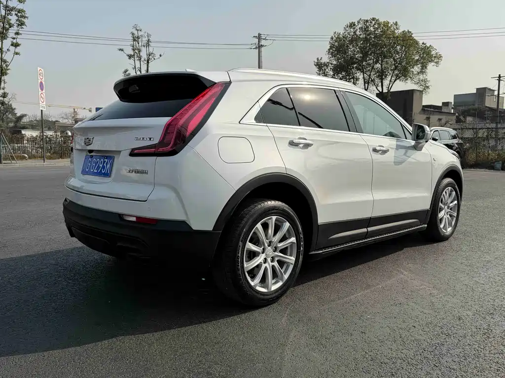 Cadillac XT4 2019 — фото 13
